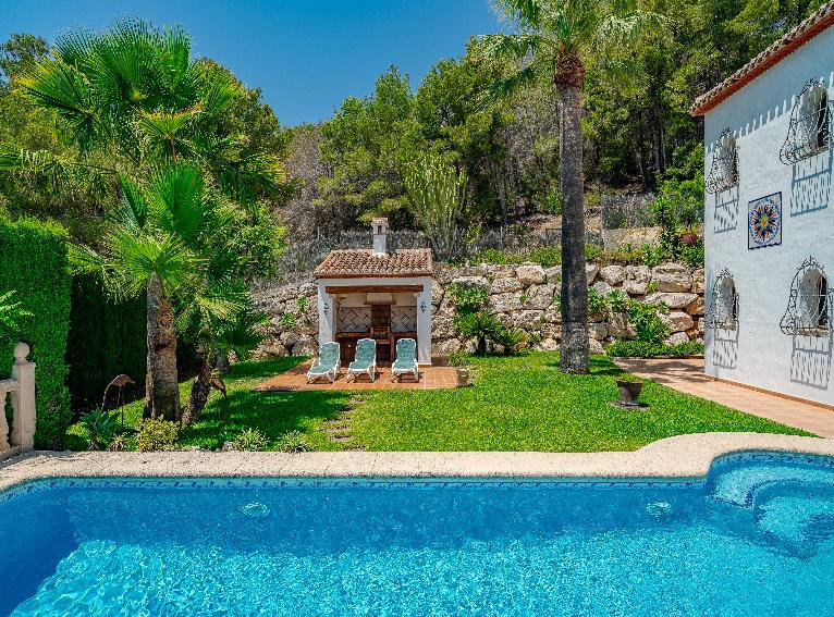 Pool with Roman steps